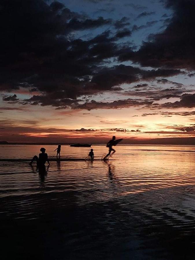 Sand 1 Hostel Siquijor Buitenkant foto